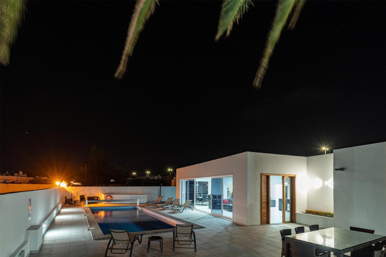 Villa Rossa - Villas Now - Lh215 By Villas Now Ltd Playa Blanca  Extérieur photo
